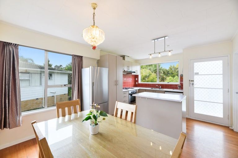 Photo of property in 56 Fitzwater Place, Henderson, Auckland, 0612