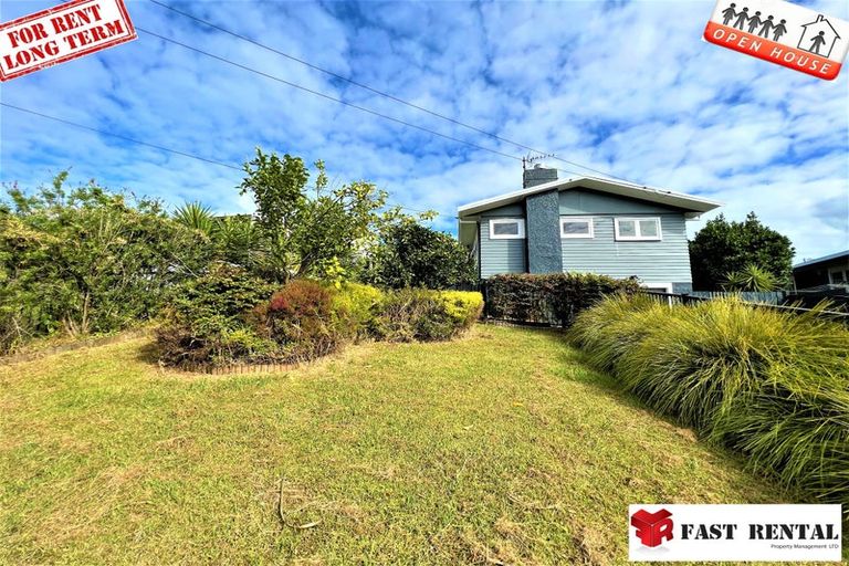 Photo of property in 2/46 Tree View Avenue, Glenfield, Auckland, 0629