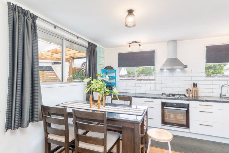 Photo of property in 12a Moonshine Road, Trentham, Upper Hutt, 5018