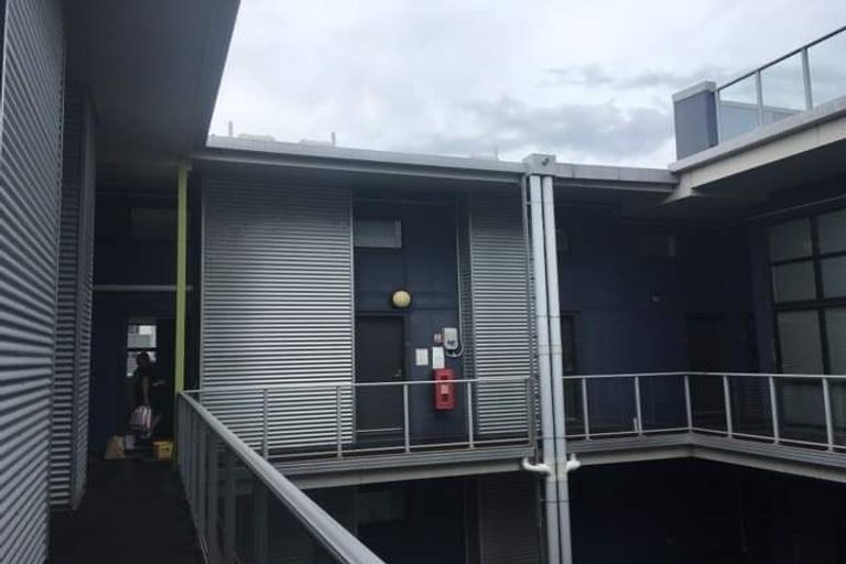 Photo of property in Urbane Apartments, 49/29 Webb Street, Mount Cook, Wellington, 6011