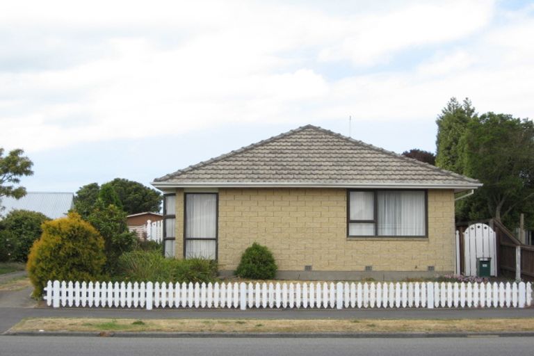 Photo of property in 485 Mairehau Road, Parklands, Christchurch, 8083