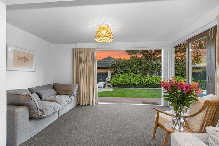 Photo of property in 47 Croziers Road, St Albans, Christchurch, 8052
