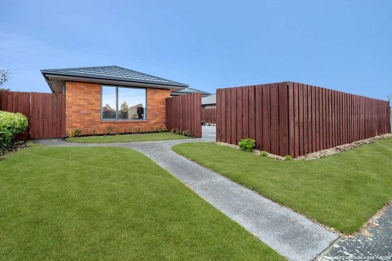 Photo of property in 8 Skipness Lane, Broomfield, Christchurch, 8042