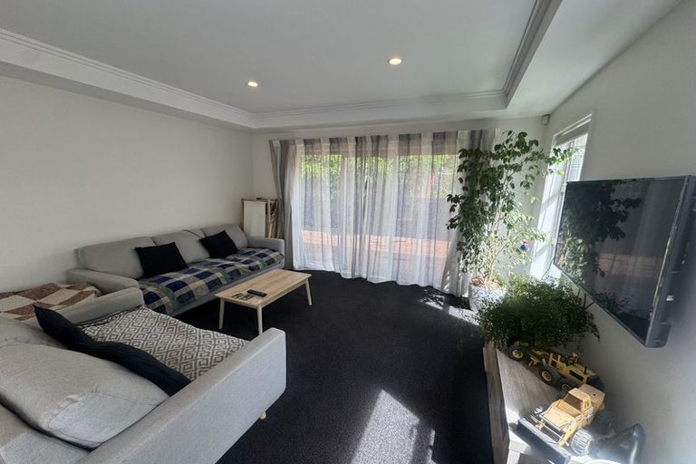 Photo of property in 1/23 Wakelin Place, Redwood, Christchurch, 8051