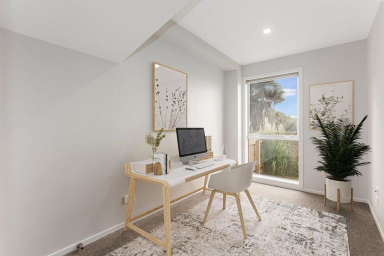 Photo of property in 13 Kohu Way, Whitby, Porirua, 5024