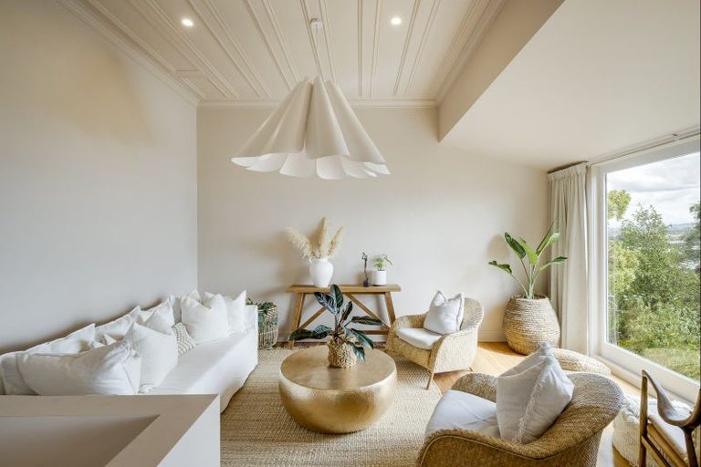 Photo of property in 5 Denholm Road, Hospital Hill, Napier, 4110