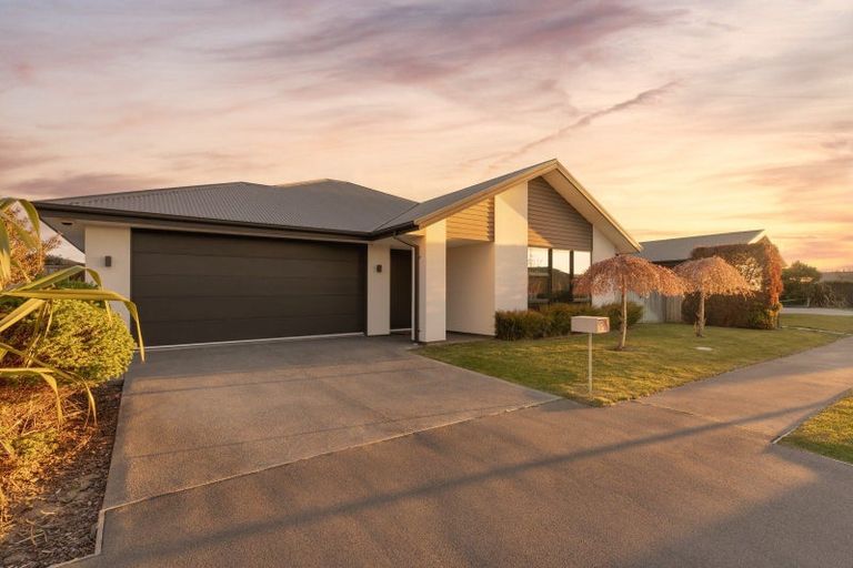 Photo of property in 5 Urihia Street, Marshland, Christchurch, 8083