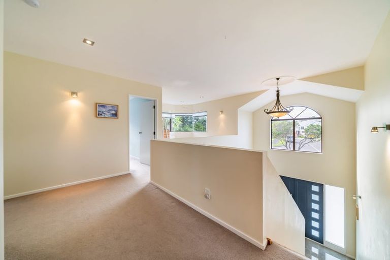 Photo of property in 9 Molyneux Close, Whitby, Porirua, 5024
