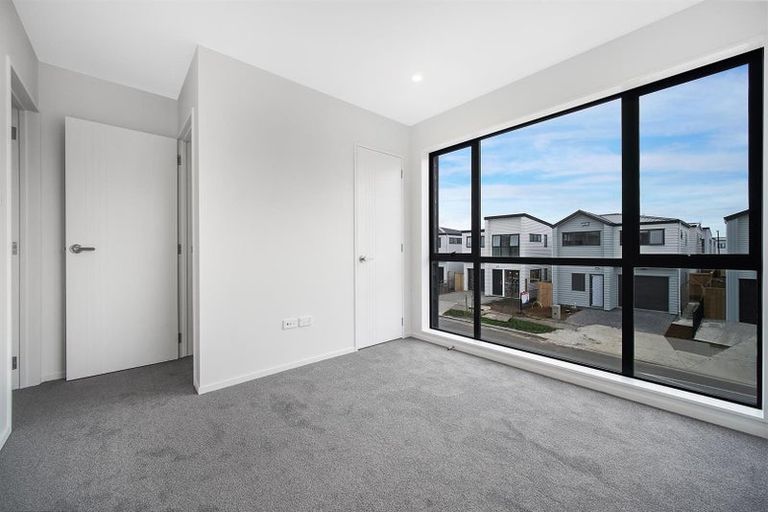 Photo of property in 5 Bei Road, Papakura, 2110