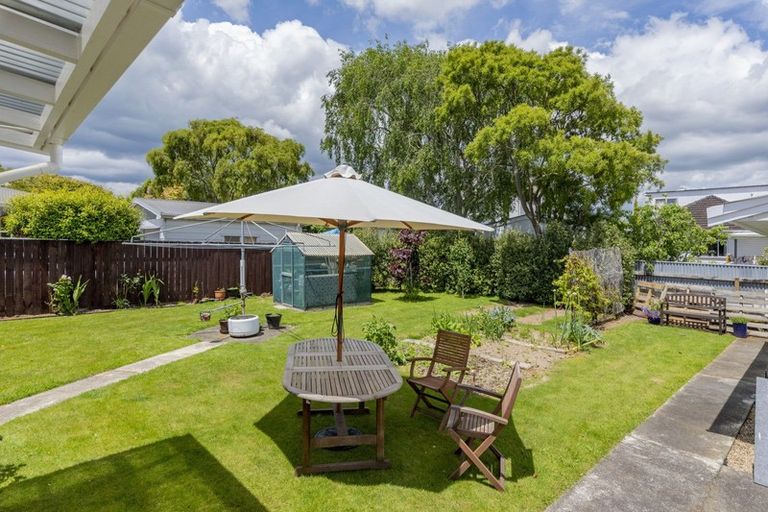 Photo of property in 28 Marlborough Street, Levin, 5510
