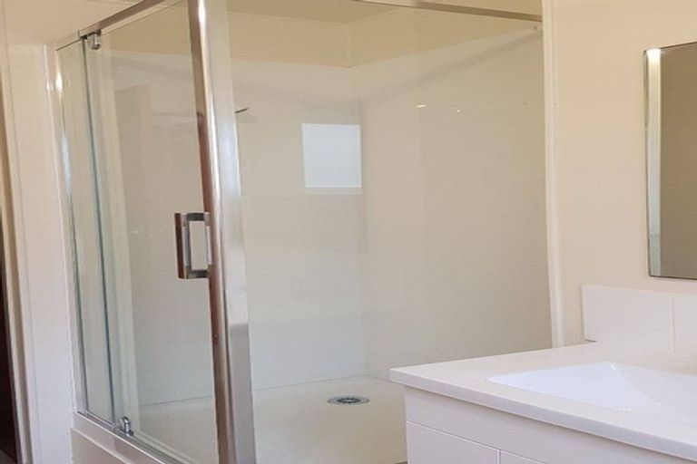 Photo of property in 44 Helvetia Road, Pukekohe, 2120