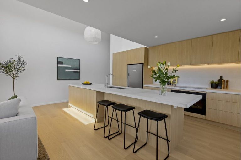 Photo of property in 11 William Rees Place, Kawarau Falls, Queenstown, 9300