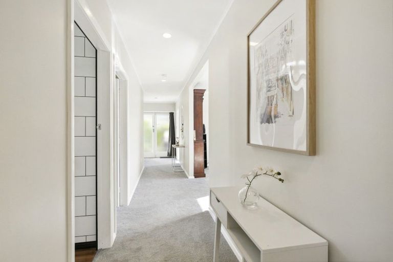 Photo of property in 23 Larsen Crescent, Tawa, Wellington, 5028