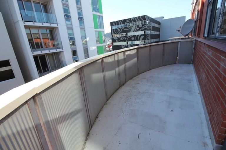 Photo of property in Carillion/the Knoll, 33 Thompson Street, Mount Cook, Wellington, 6011