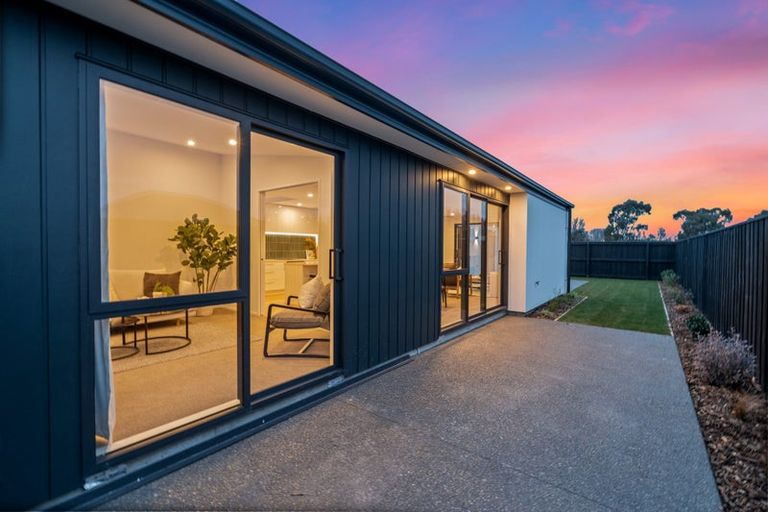 Photo of property in 16 Gingko Lane, Marshland, Christchurch, 8051
