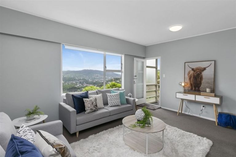 Photo of property in 49 Huntingdon Street, Northland, Wellington, 6012