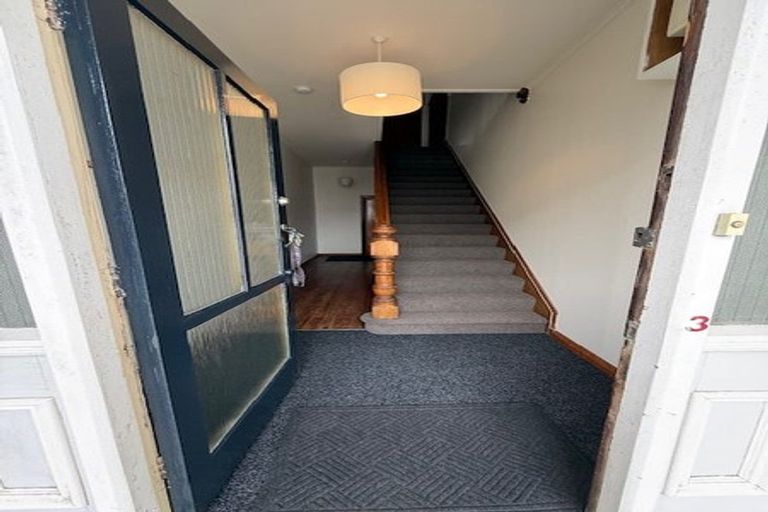 Photo of property in 1/27 Brougham Street, Mount Victoria, Wellington, 6011