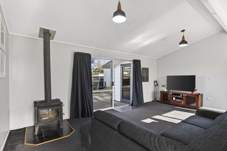 Photo of property in 5 Tainui Terrace, Inglewood, 4330