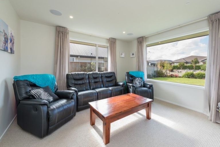 Photo of property in 6 Harold Place, Stoke, Nelson, 7011