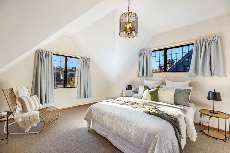 Photo of property in 6 Huntington Lane, West End, Palmerston North, 4410