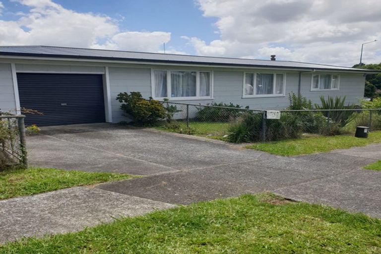 Photo of property in 22 Paerata Road, Pukekohe, 2120