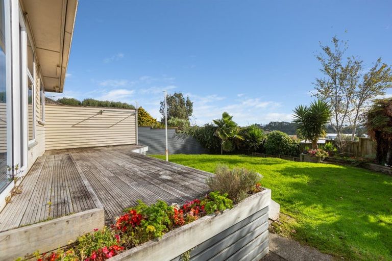 Photo of property in 31 Queens Road, Glen Avon, New Plymouth, 4312