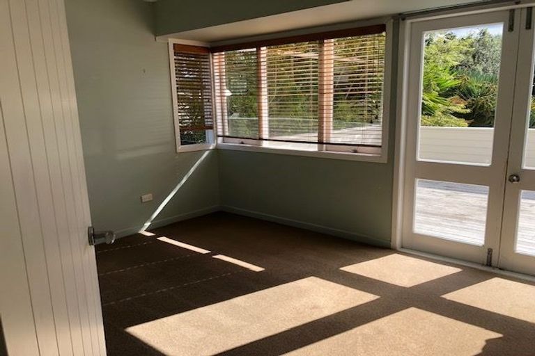 Photo of property in 5 Ringwood Street, Torbay, Auckland, 0630