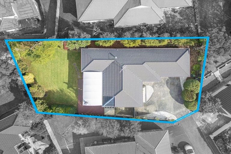 Photo of property in 13 Sandpiper Grove, Unsworth Heights, Auckland, 0632