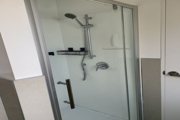 Photo of property in 60 Niu Lane, Te Atatu South, Auckland, 0610