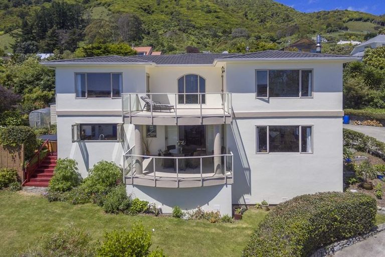 Photo of property in 115 Winara Avenue, Waikanae, 5036