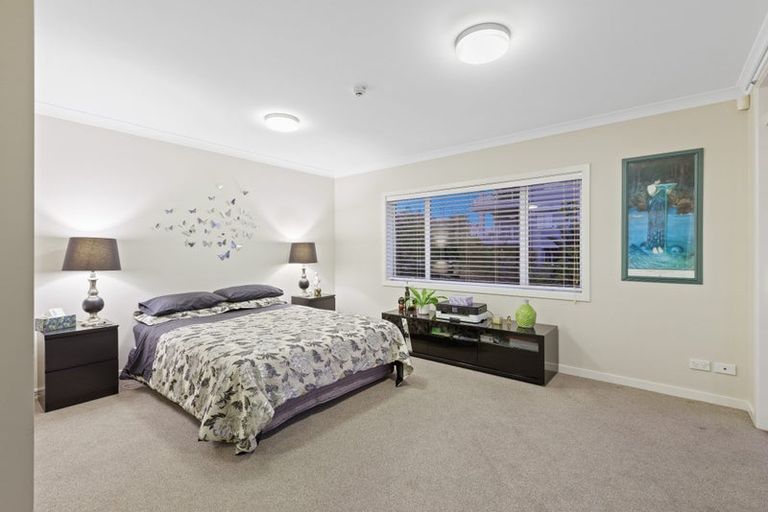 Photo of property in 76 Landmark Terrace, Orewa, 0931