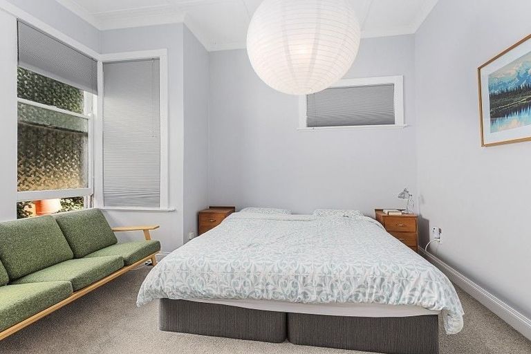 Photo of property in 6 Queens Drive, Kilbirnie, Wellington, 6022