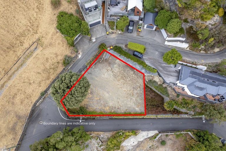 Photo of property in 4 The Brae, Mount Pleasant, Christchurch, 8081