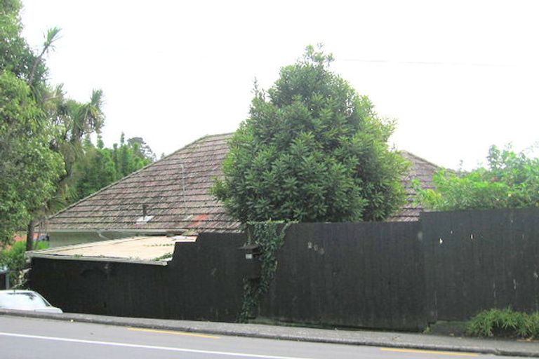 Photo of property in 203 Godley Road, Titirangi, Auckland, 0604