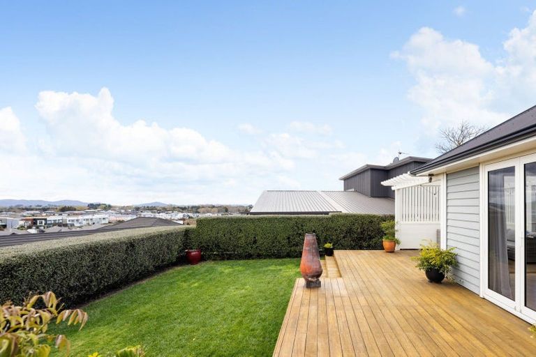 Photo of property in 21 Longbow Terrace, Flagstaff, Hamilton, 3210