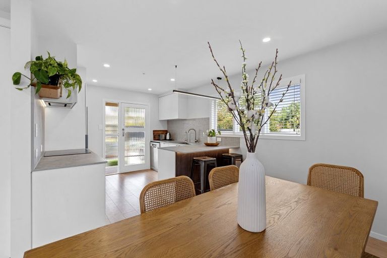 Photo of property in 3b Paton Avenue, Te Atatu South, Auckland, 0610