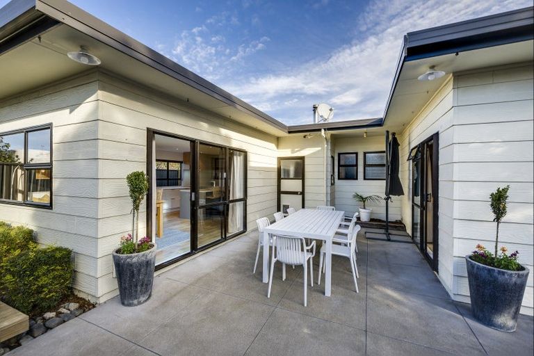 Photo of property in 8 Mission Road, Greenmeadows, Napier, 4112