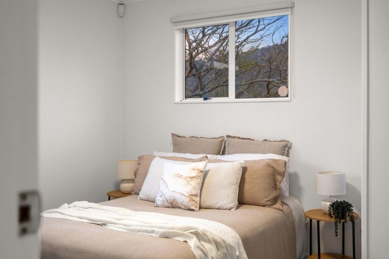 Photo of property in 6 Augustus Earle Place, Pukehangi, Rotorua, 3015