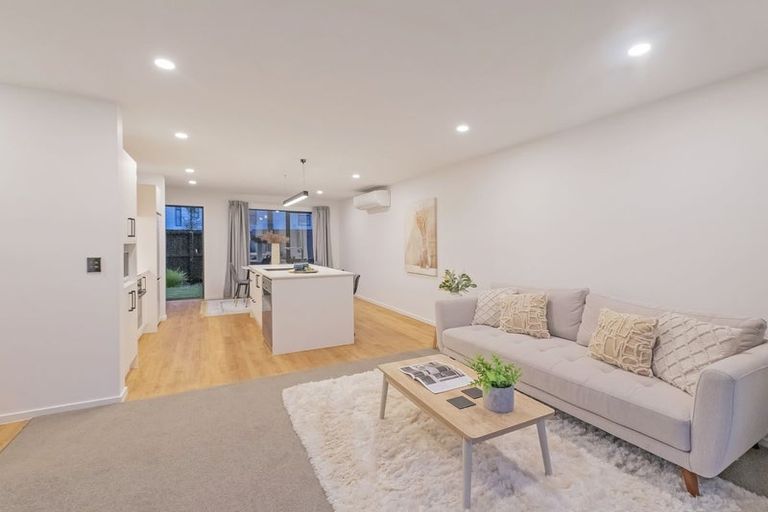 Photo of property in 12 Miromiro Street, Broomfield, Christchurch, 8042