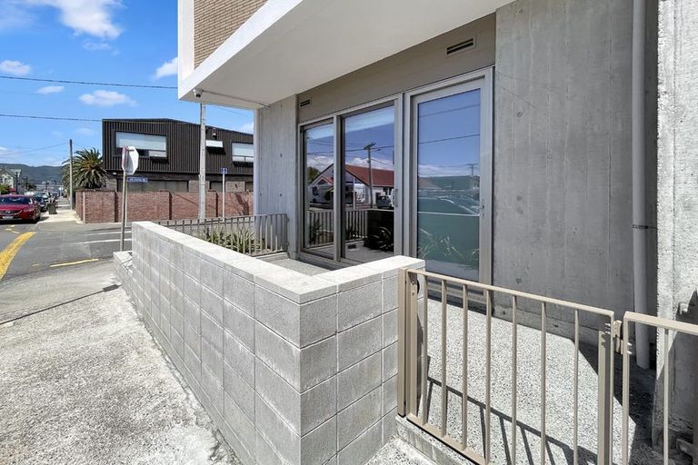 Photo of property in Vela Apartments, 2/g09 Campbell Terrace, Petone, Lower Hutt, 5012
