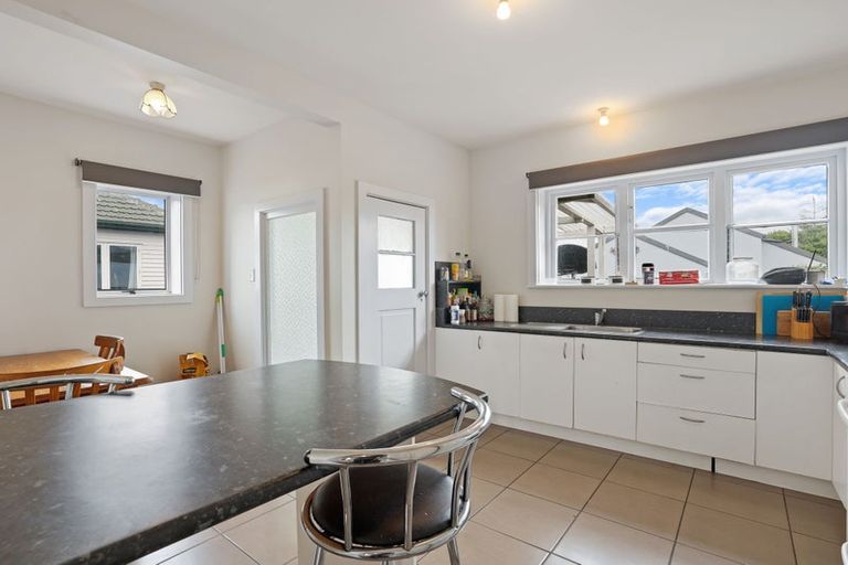 Photo of property in 17 Kerrs Road, Linwood, Christchurch, 8062