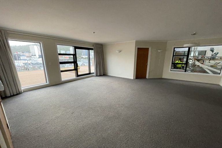 Photo of property in Endeavour Apartments, 125u6 Thorndon Quay, Pipitea, Wellington, 6011