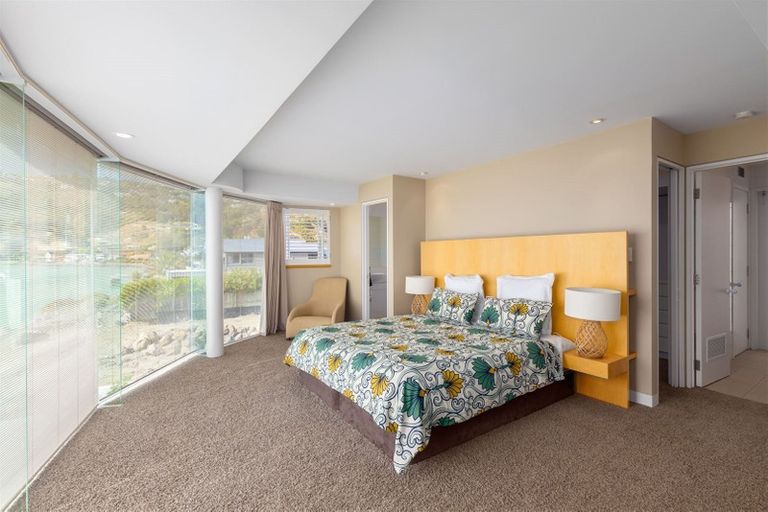 Photo of property in 135 Main Road, Redcliffs, Christchurch, 8081