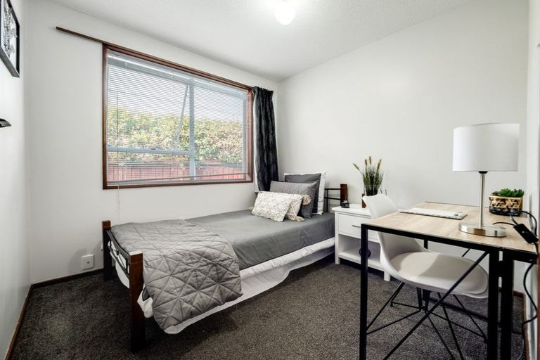 Photo of property in 18 Heaphy Place, Casebrook, Christchurch, 8051