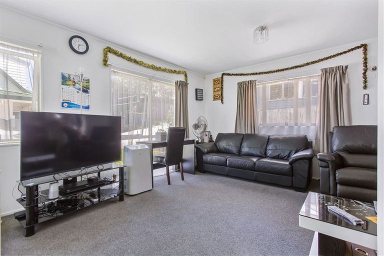 Photo of property in 28 Forest Hill Road, Henderson, Auckland, 0612
