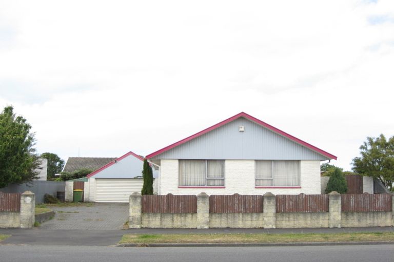 Photo of property in 483 Mairehau Road, Parklands, Christchurch, 8083