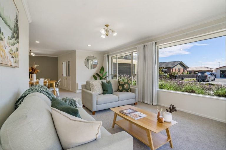 Photo of property in 7 Daley Place, Winton, 9720