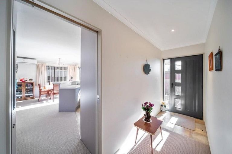 Photo of property in 16a Milmoe Street, Hawera, 4610