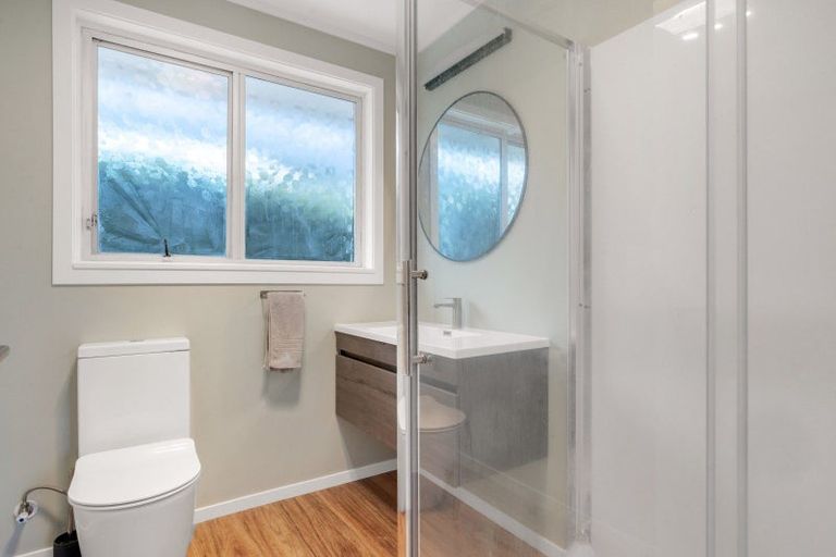 Photo of property in 19c Te Anau Place, Pakuranga Heights, Auckland, 2010