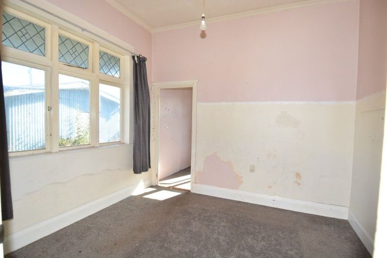 Photo of property in 36 Brown Street, Strathern, Invercargill, 9812